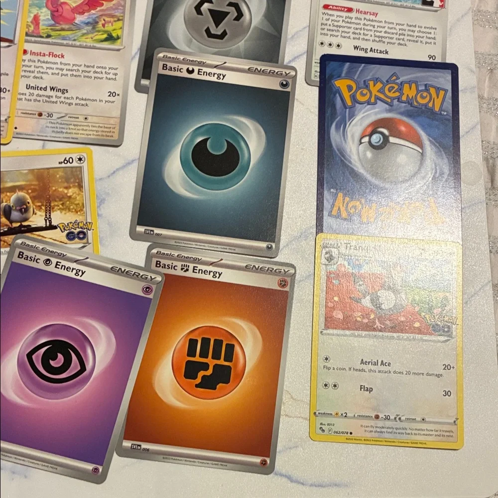 Assorted Pokeman Trading Cards Collection + pins, & 1other card game - Picture 6 of 8